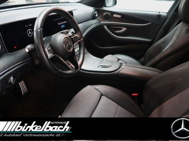 Mercedes-Benz E 220 4MATIC