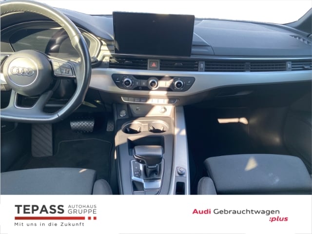Audi A4 30 TDI Avant S-Line S-Tronic