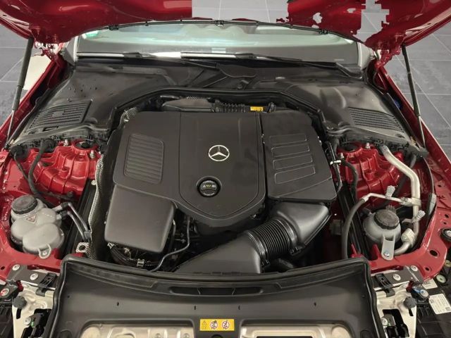 Mercedes-Benz C 180 AVANTGARDE Sedan