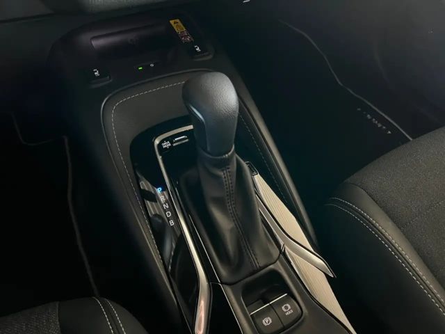 Toyota Corolla Hybride Team D