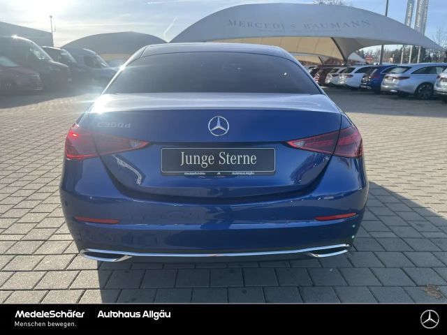 Mercedes-Benz C 300 AVANTGARDE C 300 d Sedan