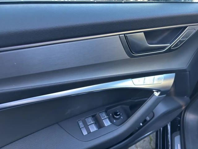 Audi A6 Hybride Quattro S-Line Sedan