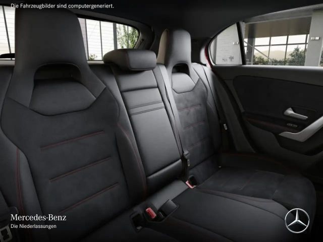 Mercedes-Benz A 220 4MATIC AMG Line