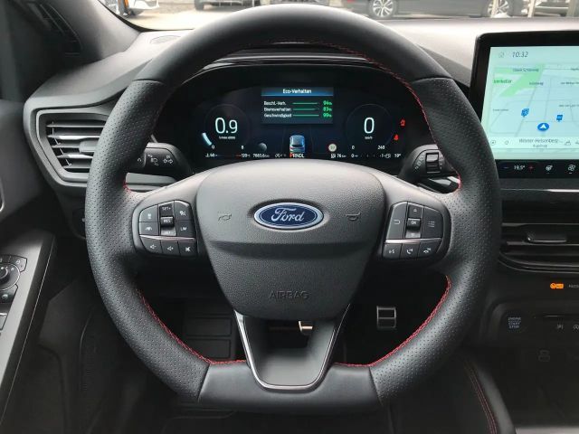 Ford Focus EcoBoost ST Line