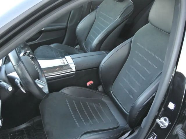 Mercedes-Benz C 200 AMG Line C 200 d Sedan