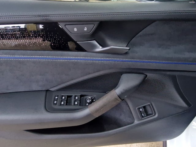 Volkswagen Passat DSG R-Line eHybrid