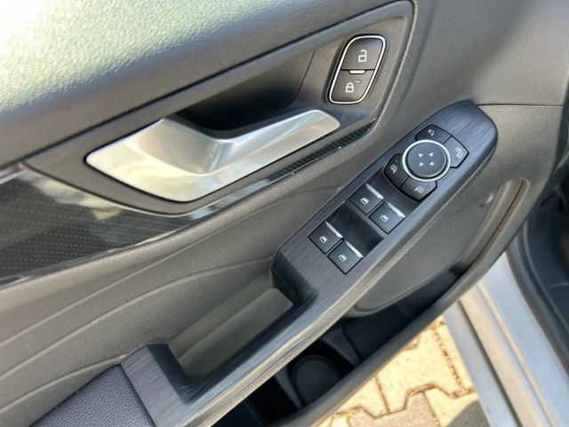 Ford Kuga Plug in Hybrid ST Line X