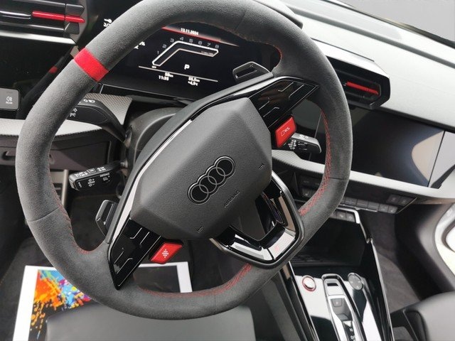 Audi RS3 Quattro S-Tronic Sedan