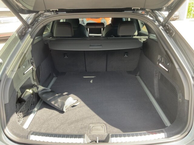 Audi A6 Avant Quattro S-Tronic