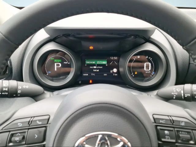 Toyota Yaris Hybride Team D