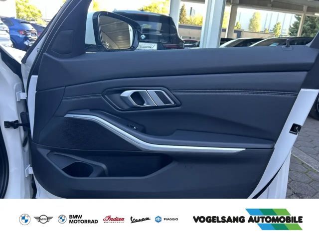 BMW 320 320d M-Sport Touring xDrive