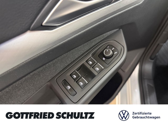 Volkswagen Golf 1.5 eTSI DSG Life Variant