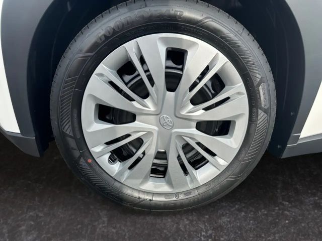 Toyota Aygo X Hatchback Play X-play