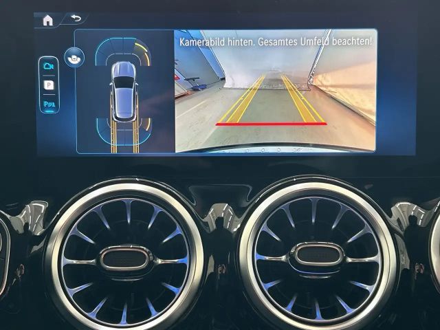 Mercedes-Benz GLA 180 GLA 180 d Progressive