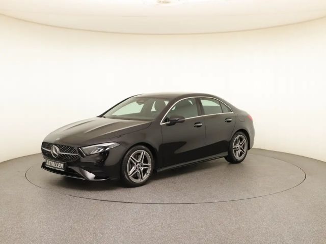 Mercedes-Benz A 250 4MATIC AMG Line