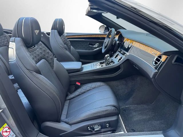 Bentley Continental GTC V8