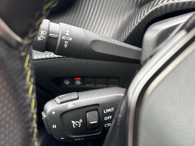 Peugeot E-2008 Allure Pack