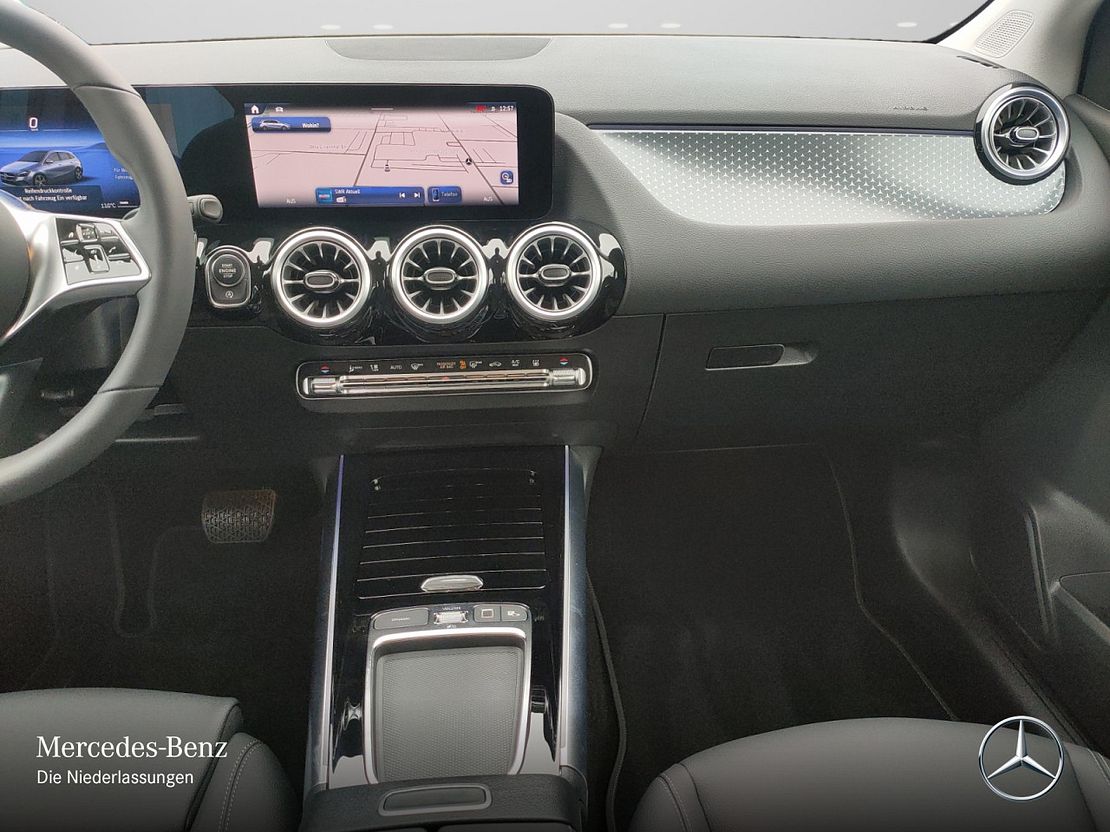 Mercedes-Benz B 200 Sedan