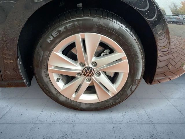 Volkswagen Golf 1.5 eTSI DSG Life Variant