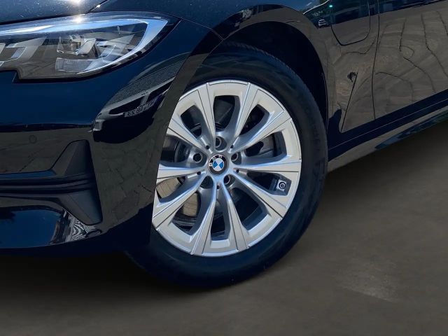 BMW 320 320e Touring xDrive