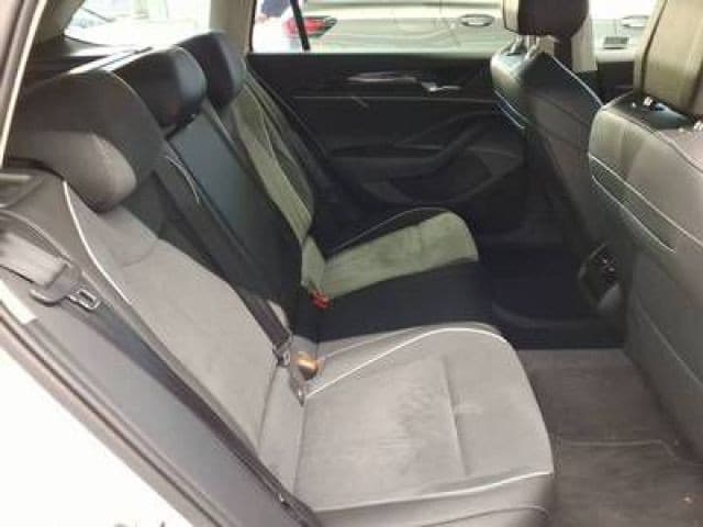 Volkswagen Passat 1.5 eTSI Business DSG Variant