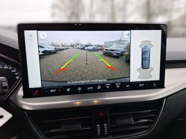 Ford Focus Titanium Wagon