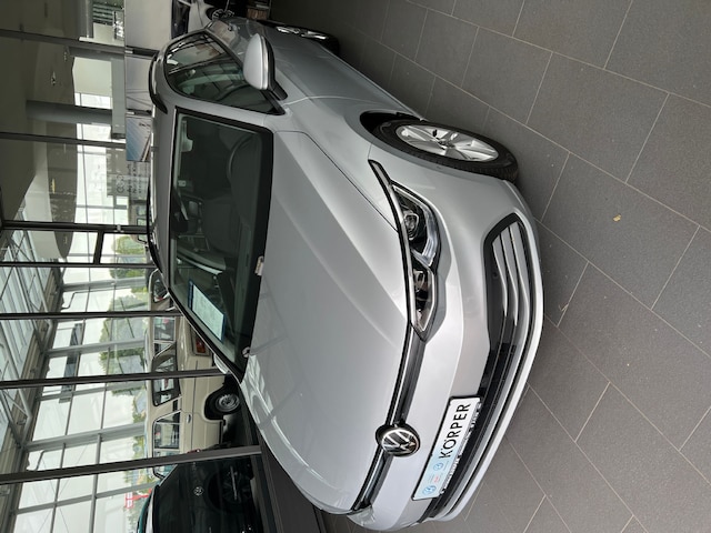 Volkswagen Golf Life Variant