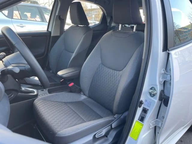 Toyota Yaris Hatchback Hybride Team D