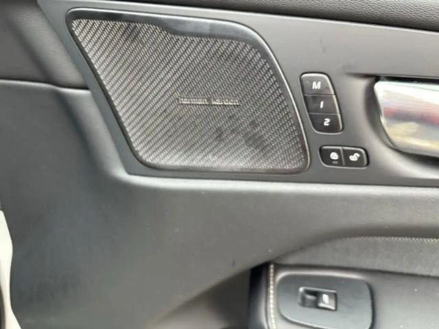 Volvo XC60 Dark Plus