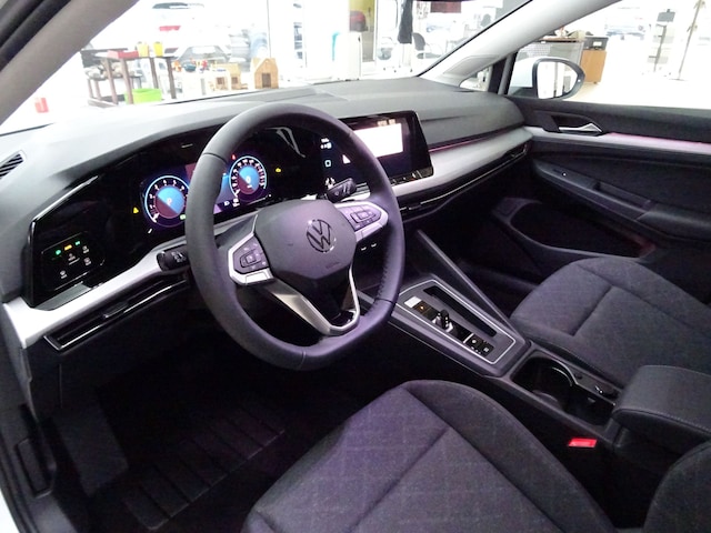 Volkswagen Golf 1.5 eTSI DSG