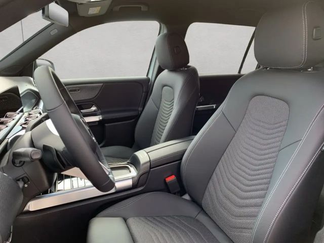 Mercedes-Benz GLB 200 GLB