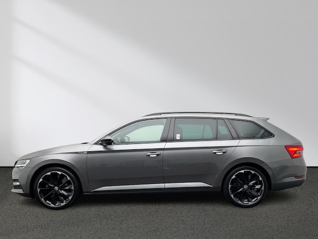 Skoda Superb 2.0 TDI Combi Sportline