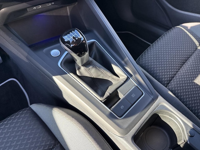 Volkswagen Golf TSI CarPlay/Black/AHK/Virt/ACC/LED