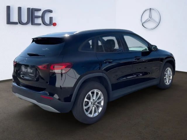 Mercedes-Benz GLA 180 GLA 180 d