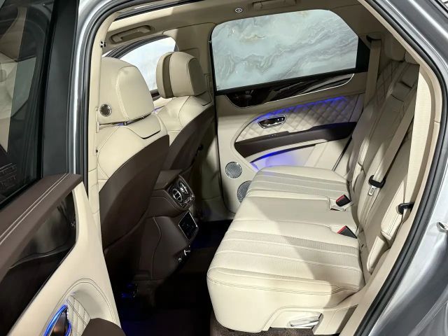 Bentley Bentayga V8