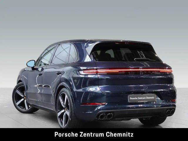 Porsche Cayenne Black Edition