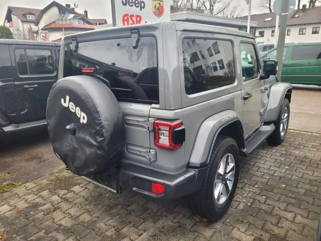 Jeep Wrangler Sahara