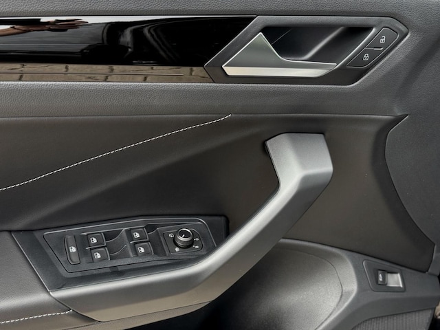 Volkswagen T-Roc 1.5 TSI DSG R-Line