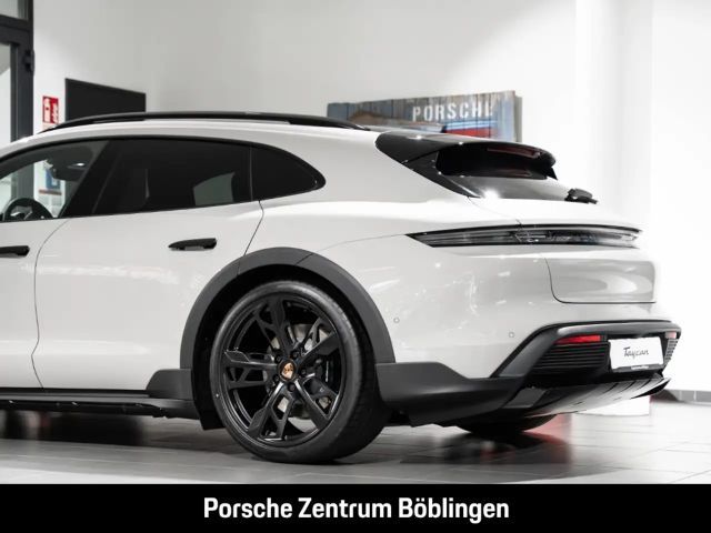 Porsche Taycan 4S Cross Turismo