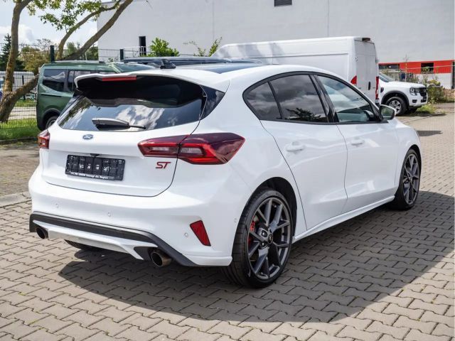 Ford Focus ST Line