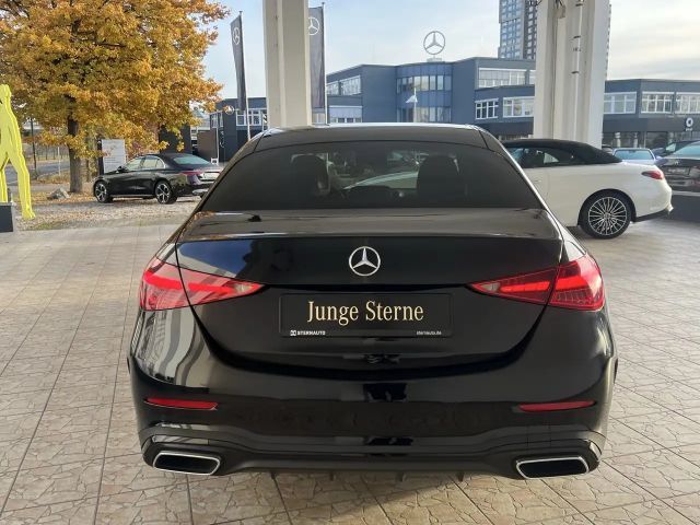 Mercedes-Benz C 180 AMG Line Sedan