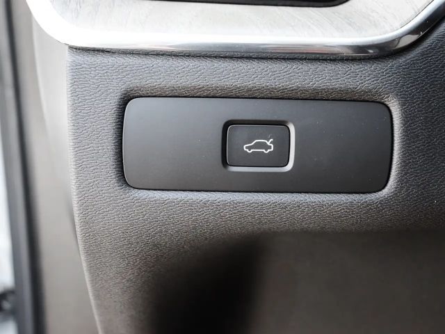 Volvo XC60 AWD Dark Plus