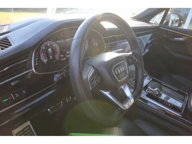 Audi Q7 50 TDI Quattro S-Line