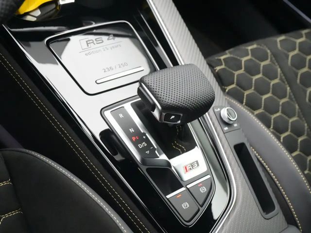 Audi RS4 edition 25 ACC NAVI VIRT APP-CONNECT PDC SHZ