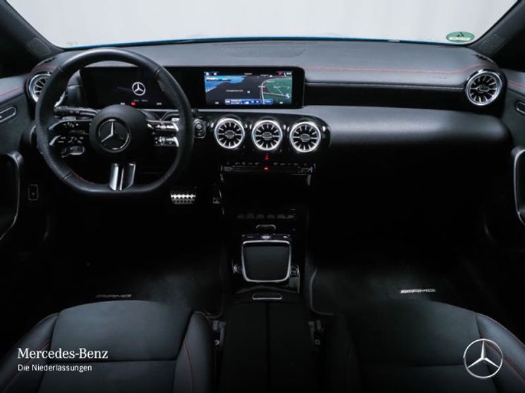 Mercedes-Benz CLA 200 AMG Line Shooting Brake