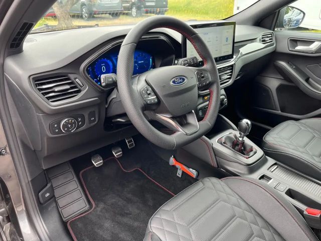 Ford Focus ST Line Wagon