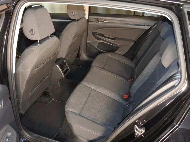 Volkswagen Golf 2.0 TDI Golf VIII Life Variant