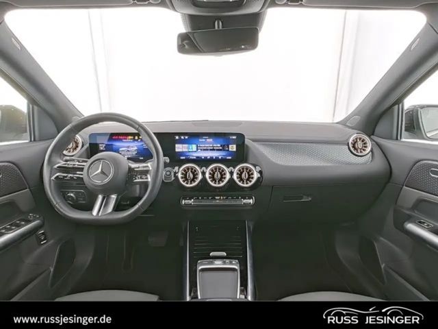 Mercedes-Benz EQA 300 4MATIC Electric Art