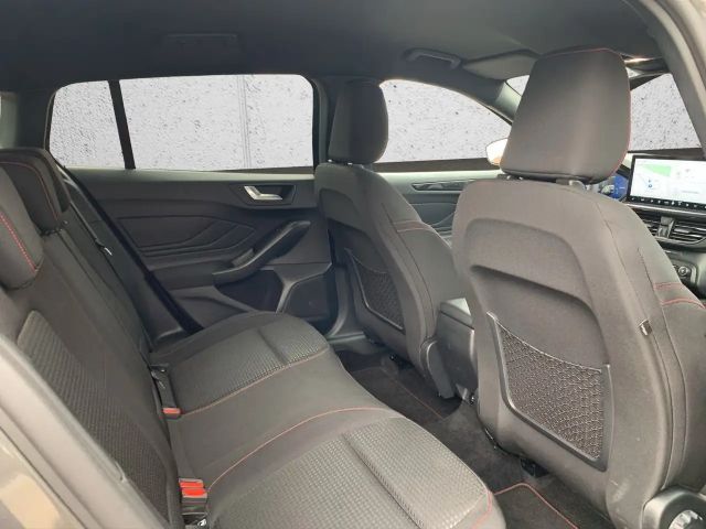 Ford Focus ST Line