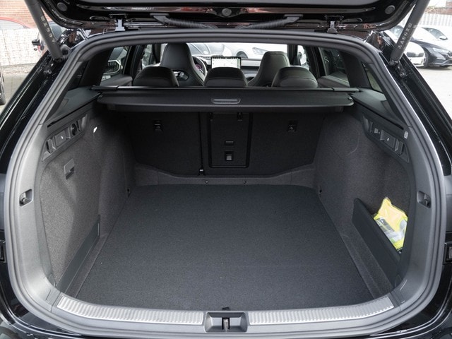 Skoda Superb 2.0 TDI Combi Sportline